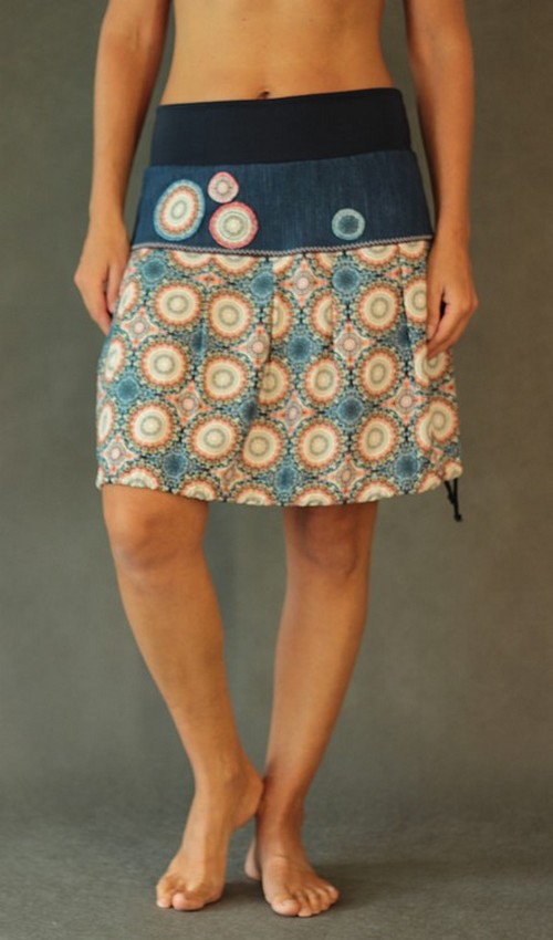 LaJuPe_Sukně_viskózová_oranžovomodrá_se_sedlem_áčková_motiv_kruhy_hvězdy_aplikace_3kruhy_P LaJuPe originální sukně viskózová oranžovomodrá se sedlem áčková tmavomodrý náplet motiv kruhy hvězdy aplikace 3kruhy