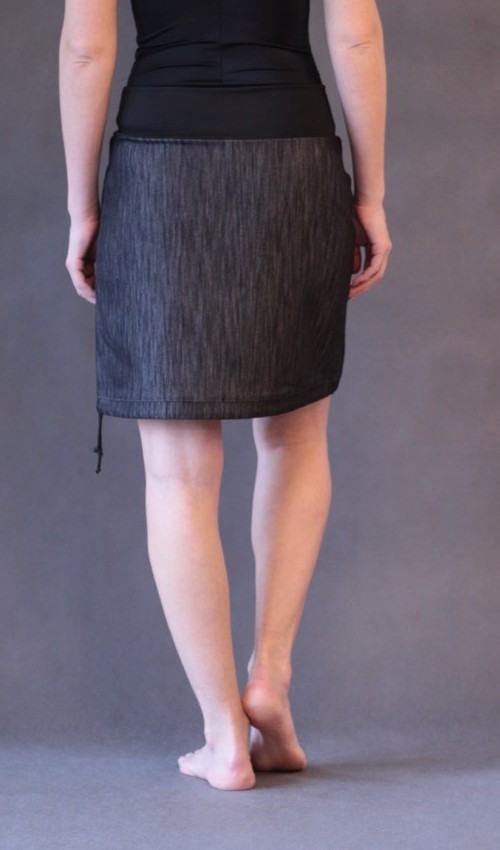 0116_P_zezadu_bavlna_polyester_bez_podšívky_černá_růžová_áčková_1kapsa_tunýlek_černá_pestrobarevná_kytka_šestikvět bavlna_polyester_bez_podšívky_černá_růžová_áčková_1kapsa_tunýlek_černá_pestrobarevná_kytka_šestikvět