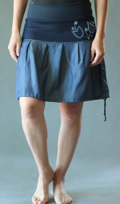 LaJuPe skládaná sukně bavlna_polyester_bez_podšívky_modrá_bílá_se_sedlem_nahoře_bez_kapes_tunýlek_modrá_modrá_zvonek_dvazvonky