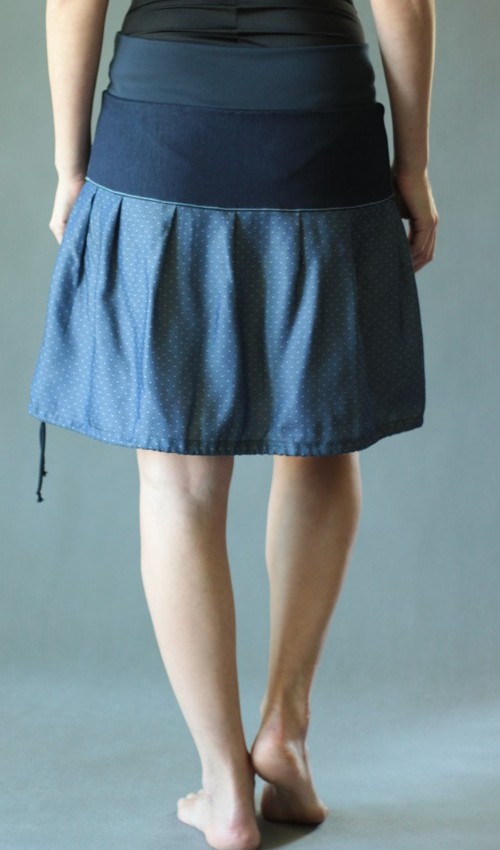 LaJuPe skládaná sukně bavlna_polyester_bez_podšívky_modrá_bílá_se_sedlem_nahoře_bez_kapes_tunýlek_modrá_modrá_zvonek_dvazvonky