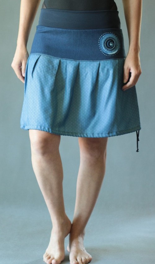 0173_P_zepredu_bavlna_elastan_bez_podšívky_modrá_modrá_se_sedlem_nahoře_bez_kapes_tunýlek_modrá_modrá_terčík_terčík LaJuPe sukně do áčka bavlna_elastan_bez_podšívky_modrá_modrá_se_sedlem_nahoře_bez_kapes_tunýlek_modrá_modrá_terčík_terčík