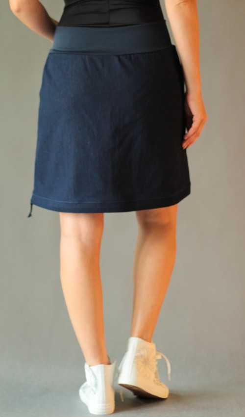 0198_P_zezadu_bavlna_polyester_bez_podšívky_tmavěmodrá_modrá_áčková_1kapsa_tunýlek_modrá_tmavěmodrá_kytka_půlkvět LaJuPe sukně do a bavlna_polyester_bez_podšívky_tmavěmodrá_modrá_áčková_1kapsa_tunýlek_modrá_tmavěmodrá_kytka_půlkvět