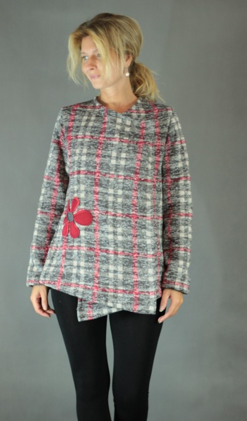 018_LaJuPe pletený kardigan viskóza__bez_podšívky_šedá_vínová_áčkový_bez_kapes_červená_kytka_kytka LaJuPe pletený kardigan viskóza__bez_podšívky_šedá_vínová_áčkový_bez_kapes_červená_kytka_kytka