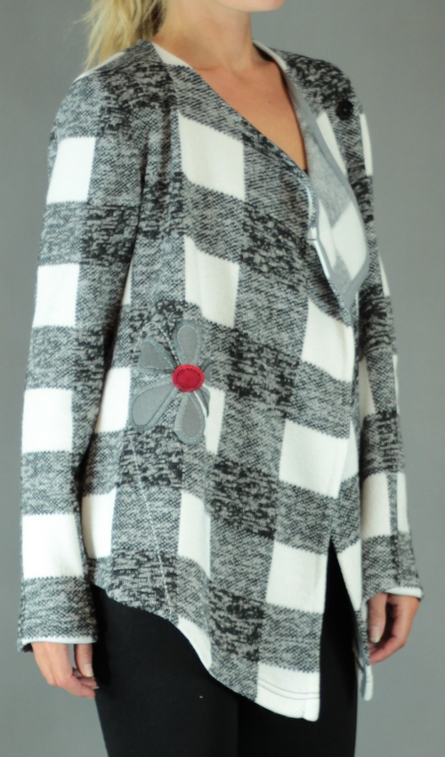 030_LaJuPe cardigan viskóza__bez_podšívky_černá_bílá_áčkový_bez_kapes_šedočervená_kytka_květ LaJuPe cardigan viskóza__bez_podšívky_černá_bílá_áčkový_bez_kapes_šedočervená_kytka_květ