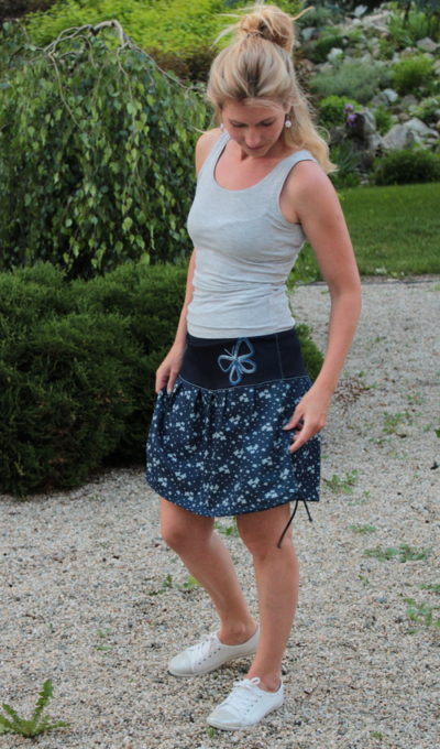 LaJuPe letní sukně dlouhé bavlna_polyester_bez_podšívky_modrá_bleděmodrá_skládaná_bez_kapes_tunýlek_modrá_modrá_mlýn_polomlýn