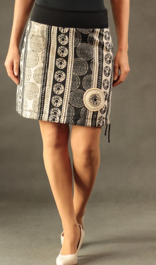 LaJuPe sukně béžová bavlna_elastan_bez_podšívky_okrová_černá_áčková_1kapsa_tunýlek_černá_okrovočerná_terč LaJuPe sukně béžová bavlna_elastan_bez_podšívky_okrová_černá_áčková_1kapsa_tunýlek_černá_okrovočerná_terč