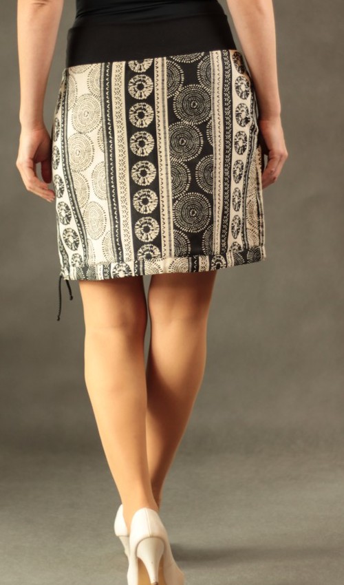 LaJuPe sukně béžová bavlna_elastan_bez_podšívky_okrová_černá_áčková_1kapsa_tunýlek_černá_okrovočerná_terč LaJuPe sukně béžová bavlna_elastan_bez_podšívky_okrová_černá_áčková_1kapsa_tunýlek_černá_okrovočerná_terč