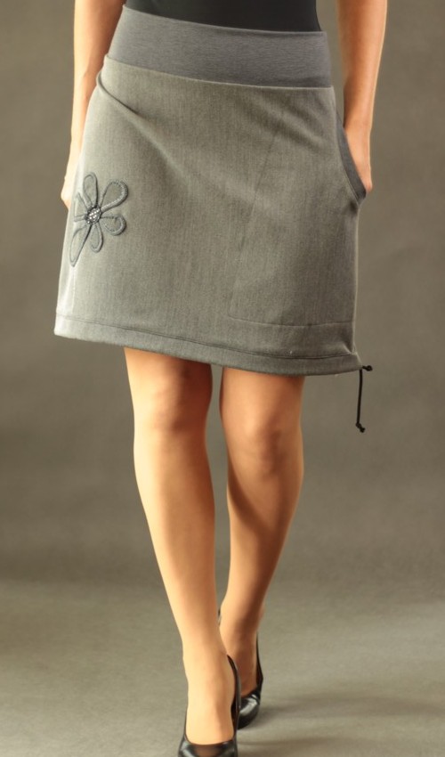 LaJuPe společenská sukně viskóza_polyester_bez_podšívky_šedá_šedá_áčková_1kapsa_tunýlek_šedá_šedá_kytka LaJuPe společenská sukně viskóza_polyester_bez_podšívky_šedá_šedá_áčková_1kapsa_tunýlek_šedá_šedá_kytka