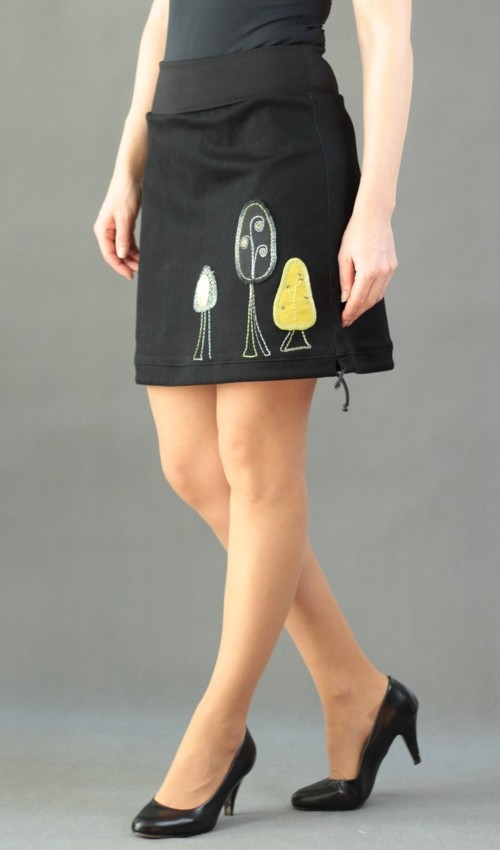 0411_P_šikmo_bavlna_polyester_bez_podšívky_černá_olivová_áčková_1kapsa_tunýlek_černá_černo olivová_les_stromy