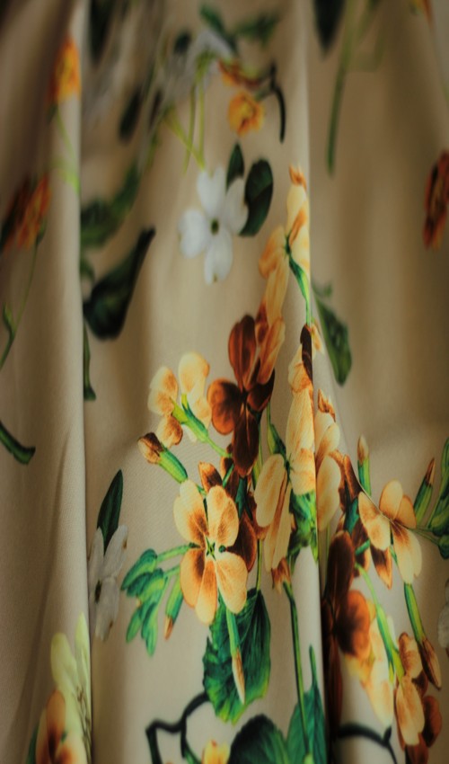 0441_P_detail_polyester_elastan_bez_podšívky_béžová_zelená_kolová_bez_kapes_hladké_černá_hnědozelená_potisk_květy1