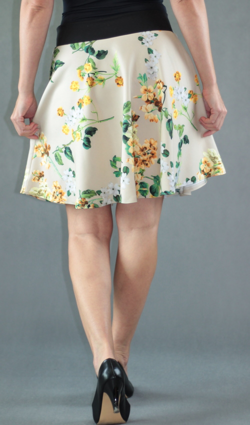 0441_P_zezadu_polyester_elastan_bez_podšívky_béžová_zelená_kolová_bez_kapes_hladké_černá_hnědozelená_potisk_květy