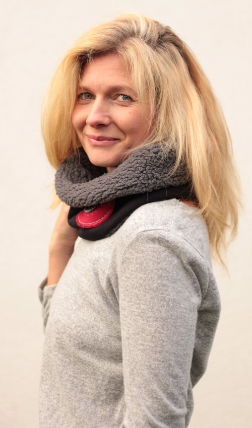 052_P_zepredu_polyester_polyester_s_podšívkou_černá_červená___červená_terč_terčík