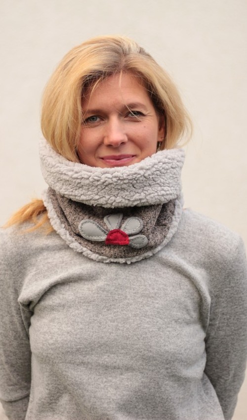 055_P_zepredu_polyester_polyester_s_podšívkou_šedá_hnědá___šedočervená_květ_půlkvět