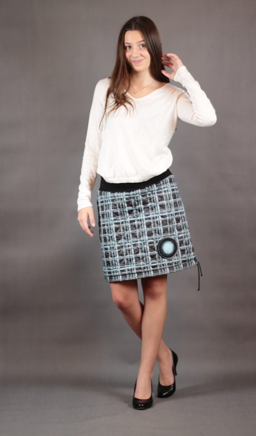 0580_P_zepredu_polyester_elastan_s_podšívkou_černá_tyrkysová_áčková_1kapsa_tunýlek_černá_prošev_terč_terč